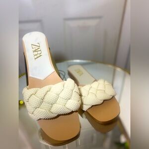 💛NEVER WORN | Zara Sandals | Size 40